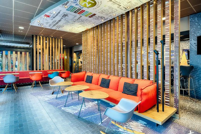 B&B Hotel Düsseldorf-Hbf - Lobi