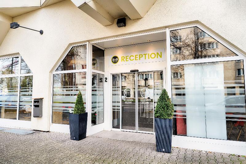 B&B Hotel Düsseldorf-Hbf - Genel
