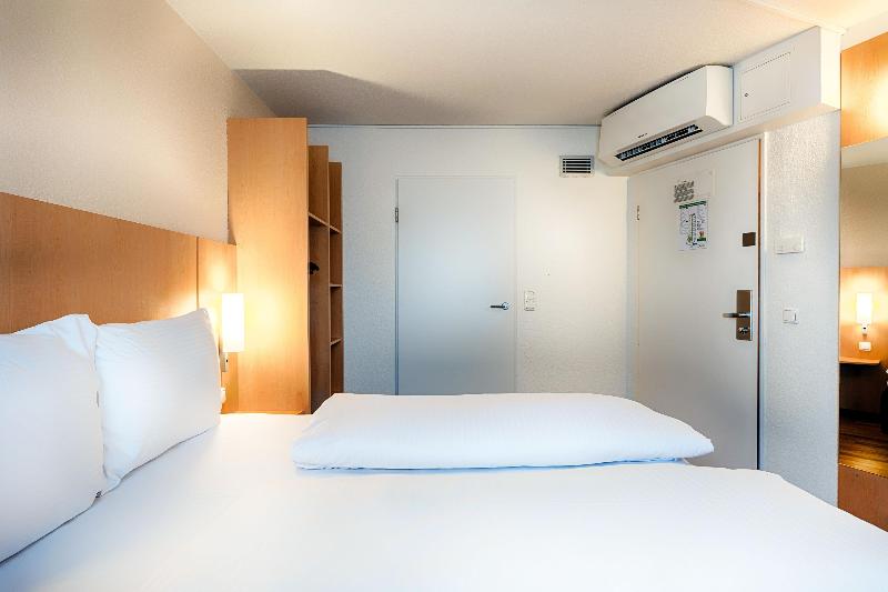 B&B Hotel Düsseldorf-Hbf - Oda