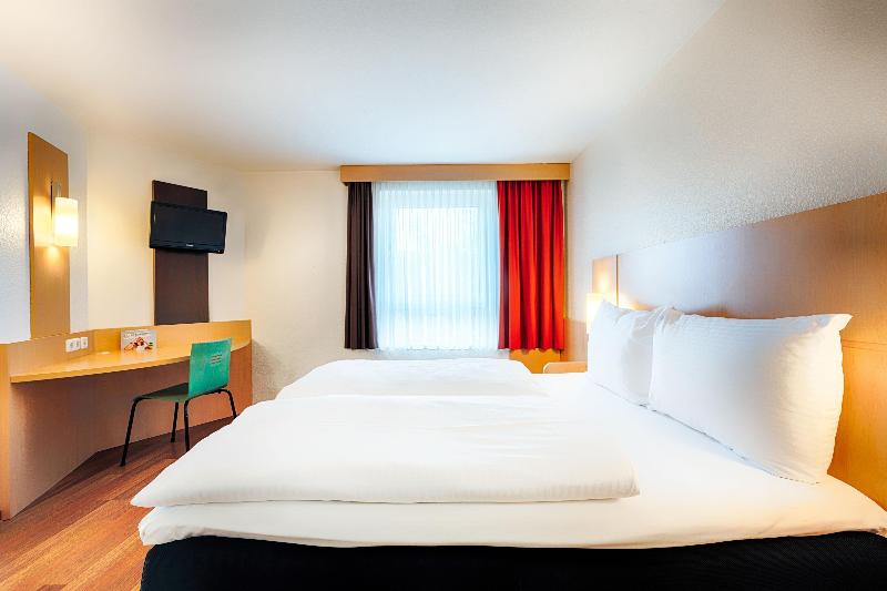 B&B Hotel Düsseldorf-Hbf - Oda
