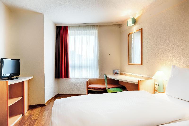 B&B Hotel Düsseldorf-Hbf - Oda
