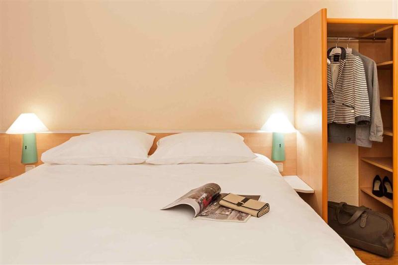 B&B Hotel Düsseldorf-Hbf - Oda