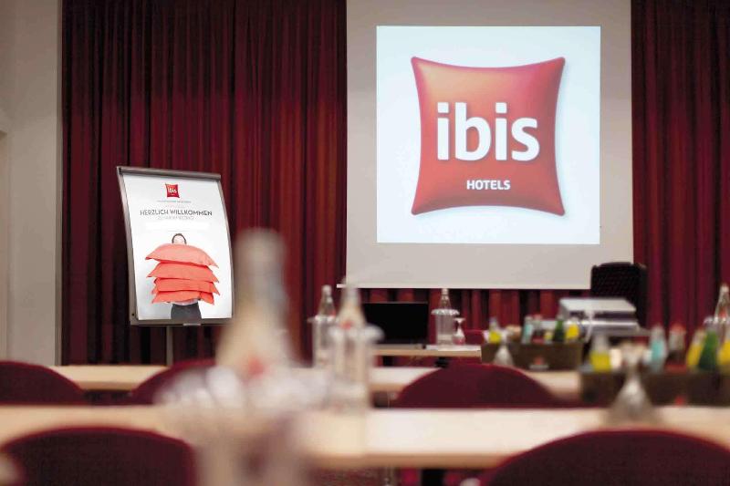 ibis Karlsruhe Hauptbahnhof - Toplantı