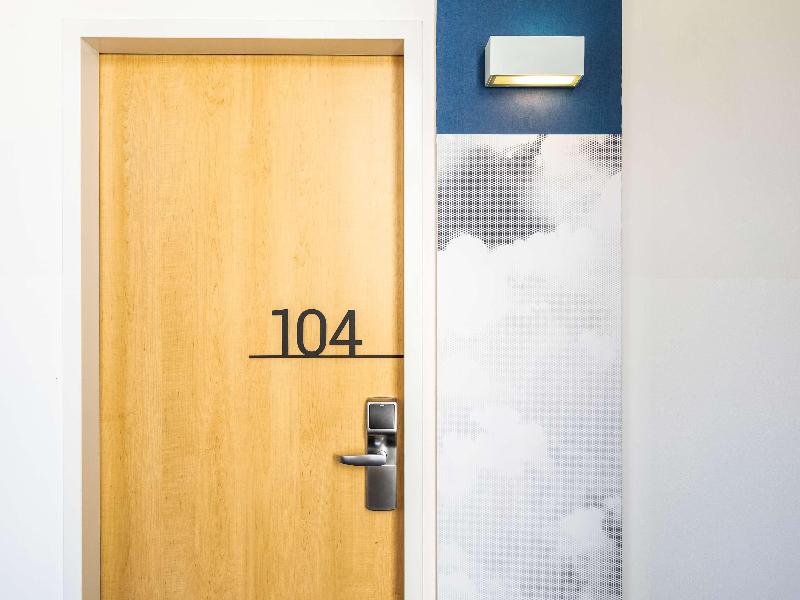 ibis Karlsruhe Hauptbahnhof - Genel