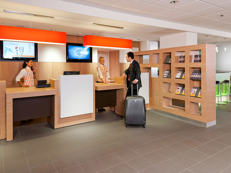 ibis Augsburg Hauptbahnhof - Lobi