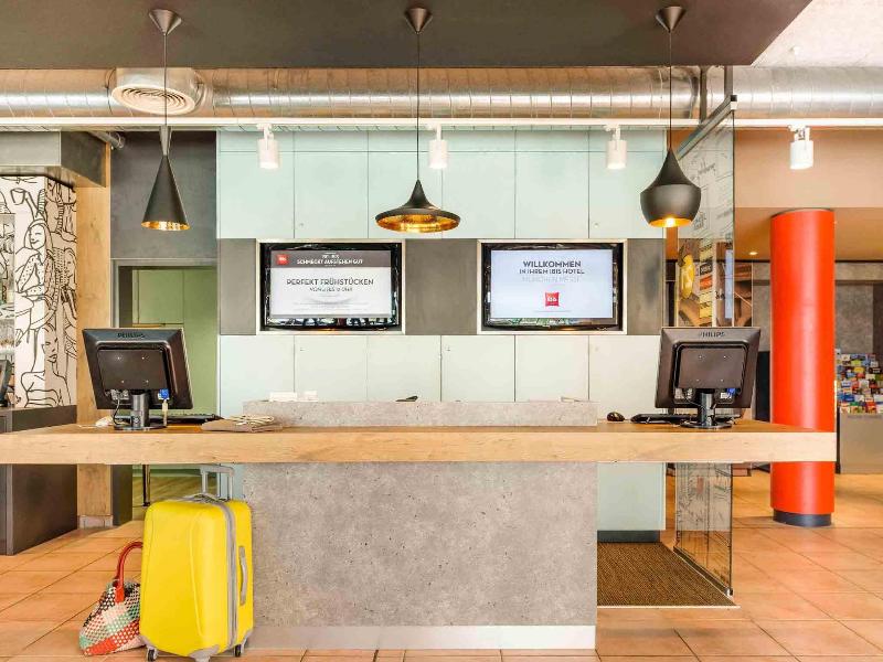 ibis Muenchen Messe - Lobi