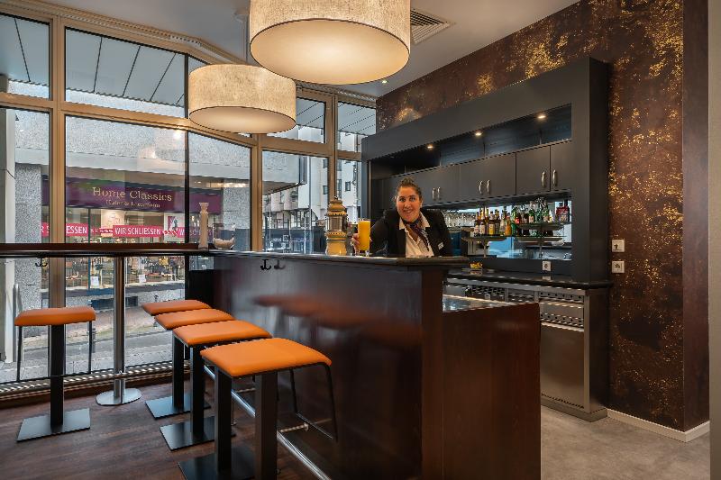 Garner Hotel Wiesbaden City - Bar
