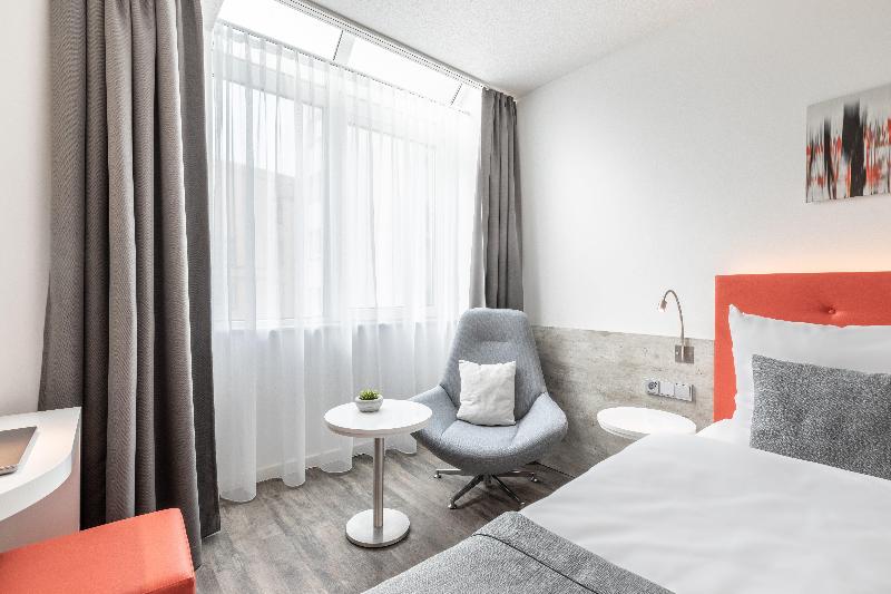 Garner Hotel Wiesbaden City - Oda