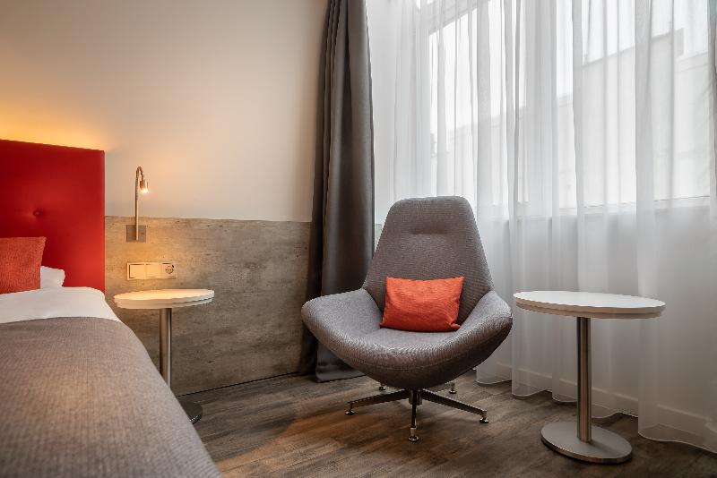 Garner Hotel Wiesbaden City - Oda