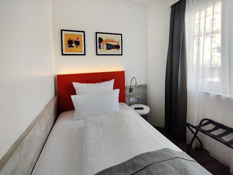 Garner Hotel Wiesbaden City - Oda
