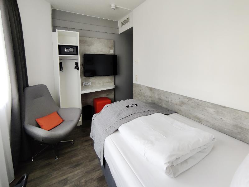 Garner Hotel Wiesbaden City - Oda