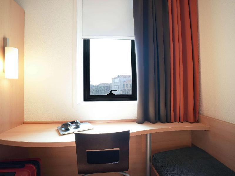 ibis Porto Centro - Oda