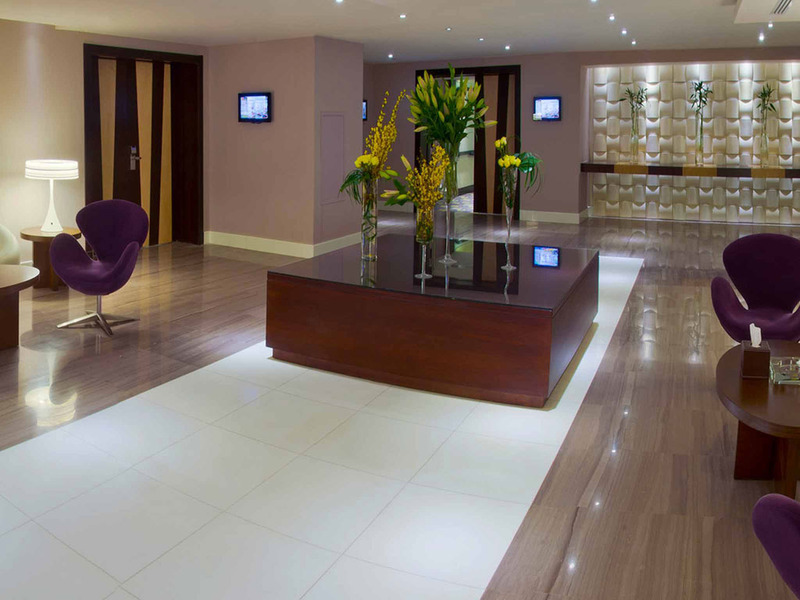 Novotel Suites Riyadh Olaya - Lobi