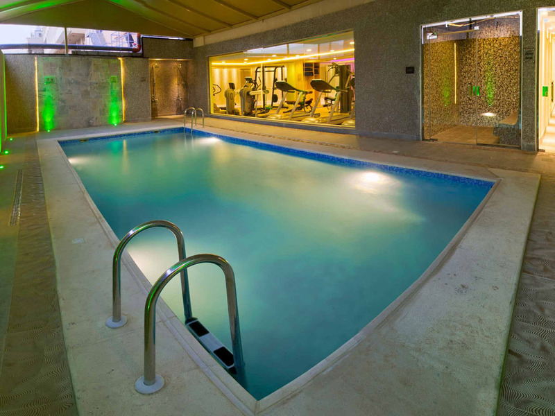 Novotel Suites Riyadh Olaya - Havuz