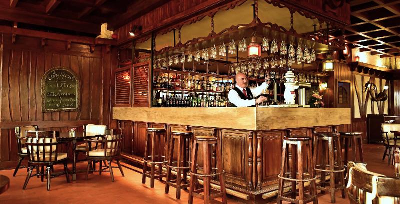 PESTANA CARLTON MADEIRA PREMIUM OCEAN RESORT - Bar
