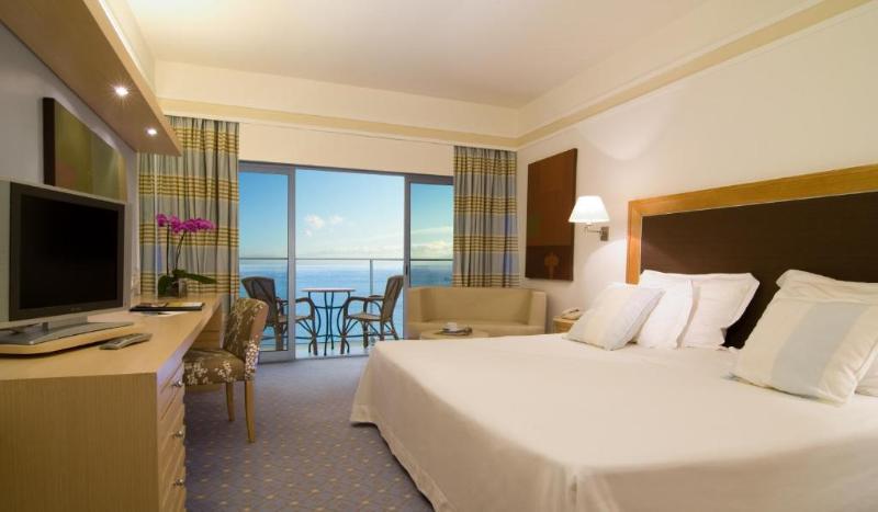 PESTANA CARLTON MADEIRA PREMIUM OCEAN RESORT - Oda