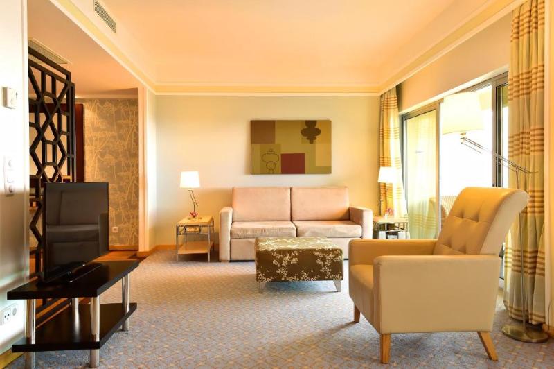 PESTANA CARLTON MADEIRA PREMIUM OCEAN RESORT - Oda