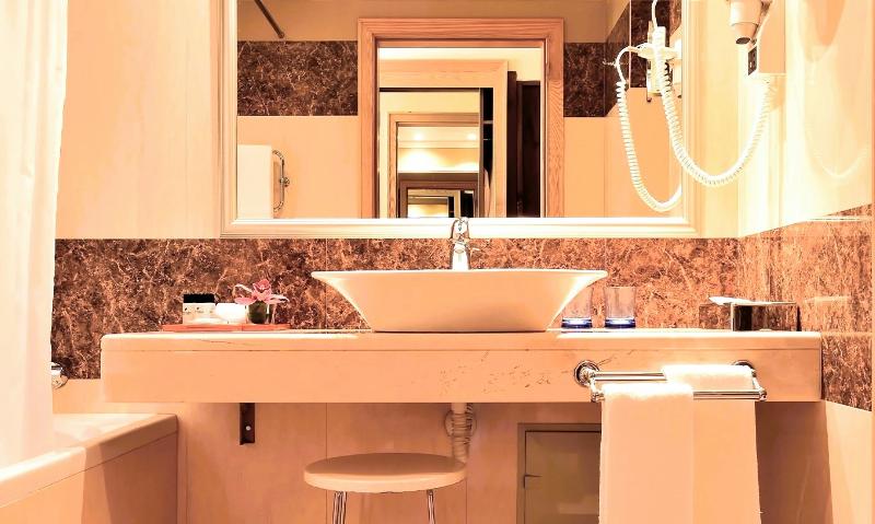 PESTANA CARLTON MADEIRA PREMIUM OCEAN RESORT - Oda