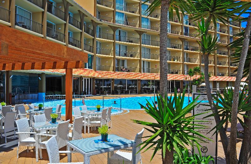 The Views Oasis - Teras
