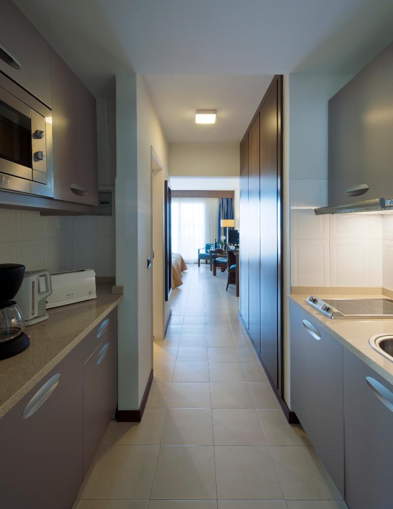 Hotel Roca Mar - Oda