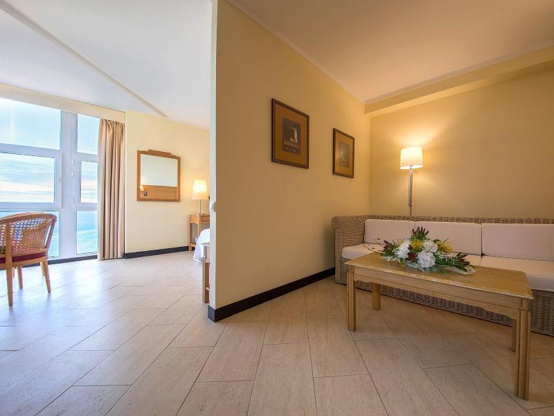 Baia Madeira Hotel - Oda