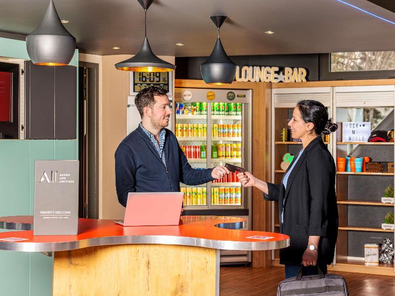 ibis Lausanne Crissier - Genel