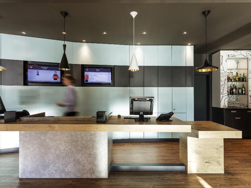 ibis Winterthur City - Lobi
