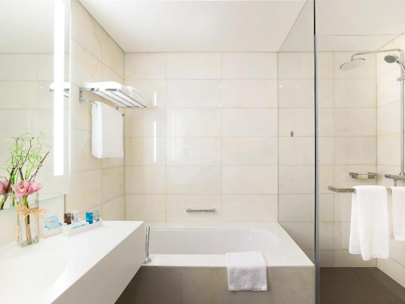 Novotel Abu Dhabi Al Bustan - Oda