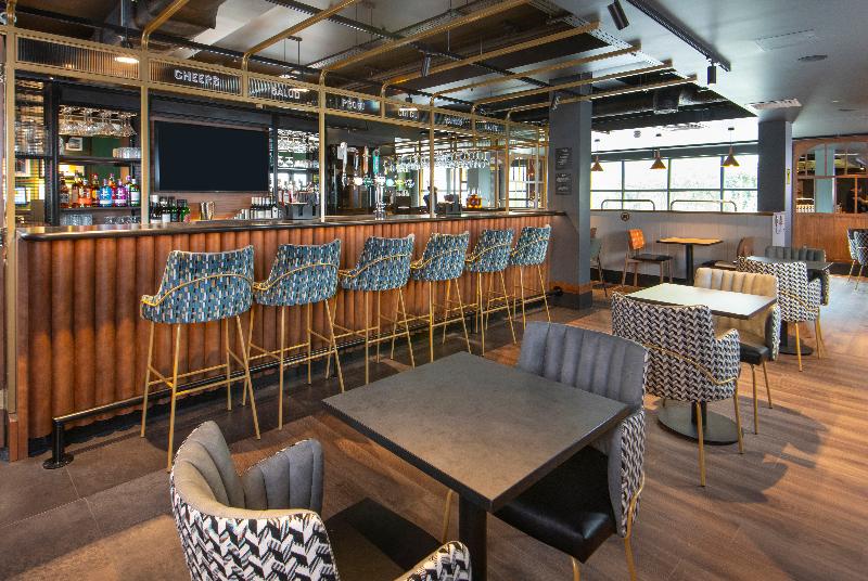 ibis Styles London Gatwick Airport - Bar