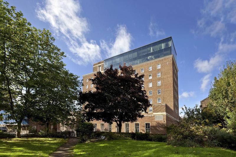 Doubletree by Hilton Greenwich - Genel
