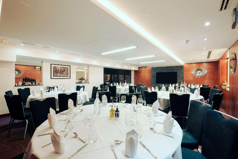 Doubletree by Hilton Greenwich - Genel