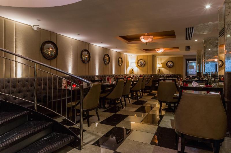 Doubletree by Hilton Greenwich - Restoran