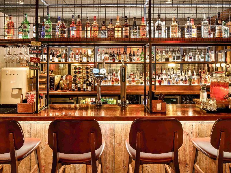 Manchester Centre 96 Portland Street - Bar