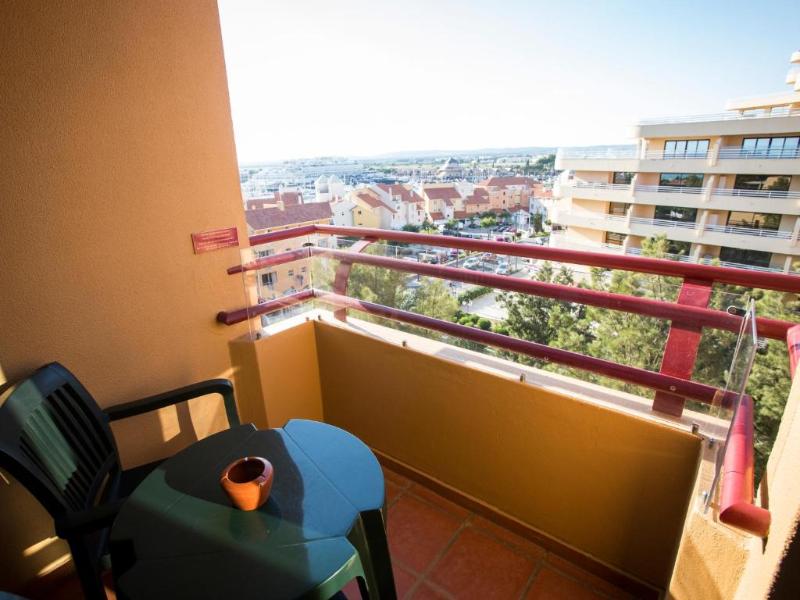 Dom Pedro Marina - Oda