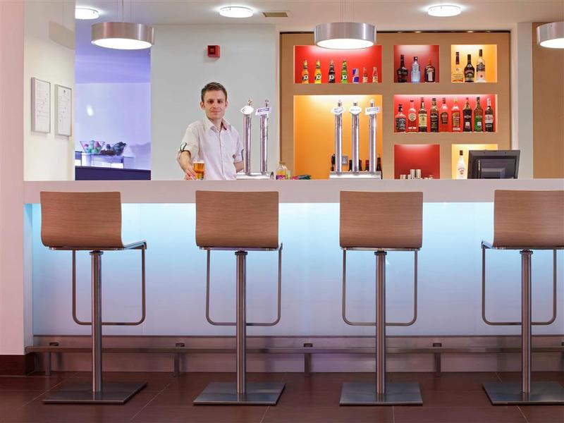 Ibis Budget Rochefort - Bar