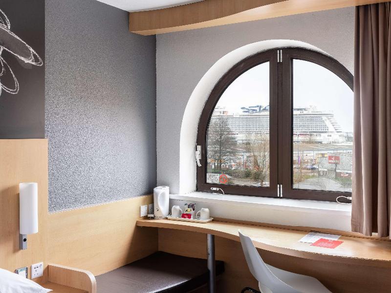 Ibis Budget Rochefort - Oda