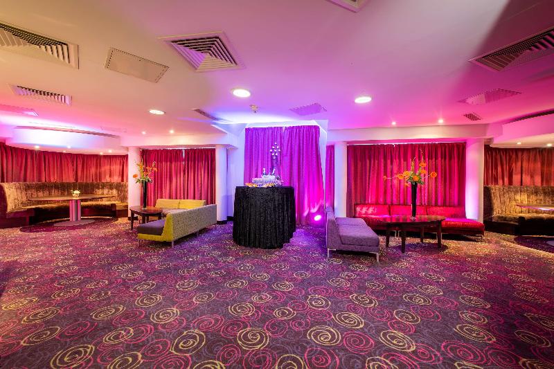 DoubleTree by Hilton Hotel London Heathrow Airport - Toplantı