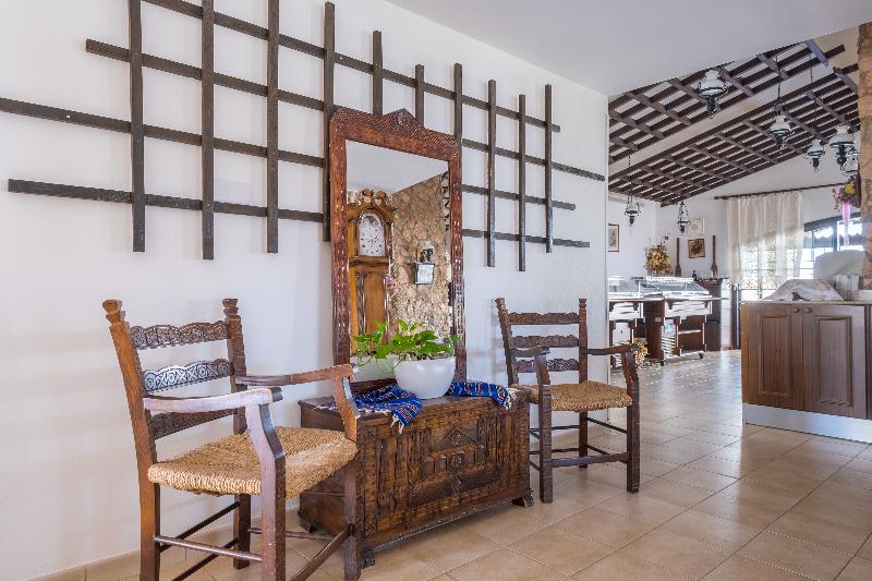 Anais Bay Apartment - Lobi