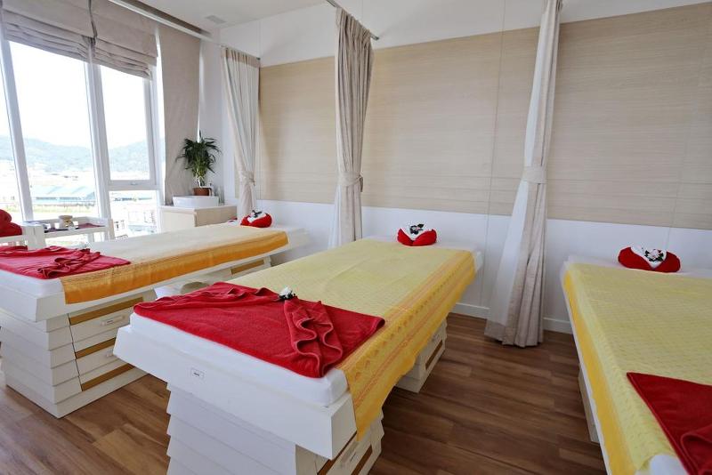 Sleep With Me Hotel design hotel @ Patong - Aktivite