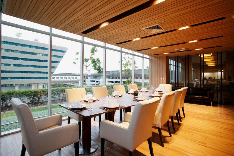 Centara Life Government Complex Hotel & Convention - Restoran