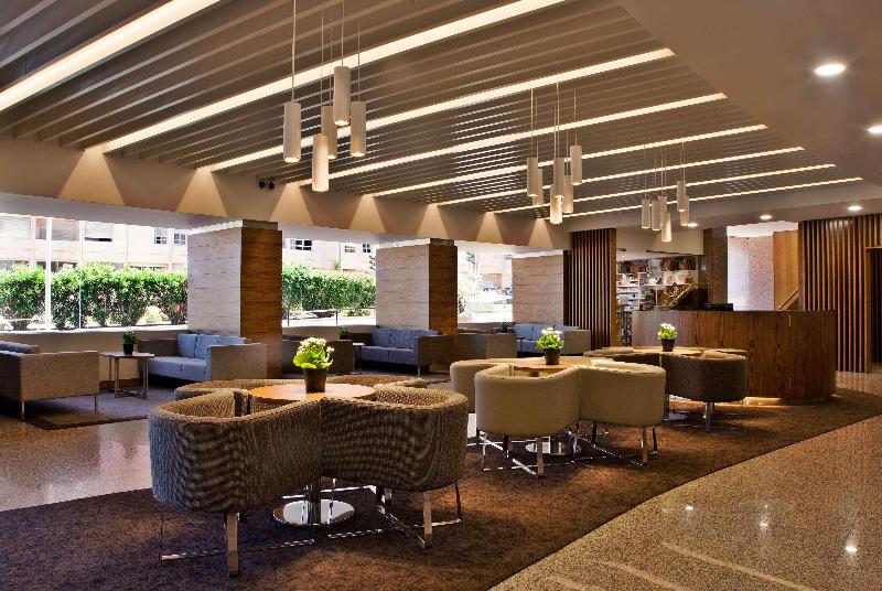 Ramada by Wyndham Lisbon - Lobi