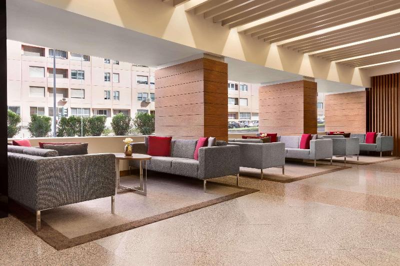 Ramada by Wyndham Lisbon - Lobi