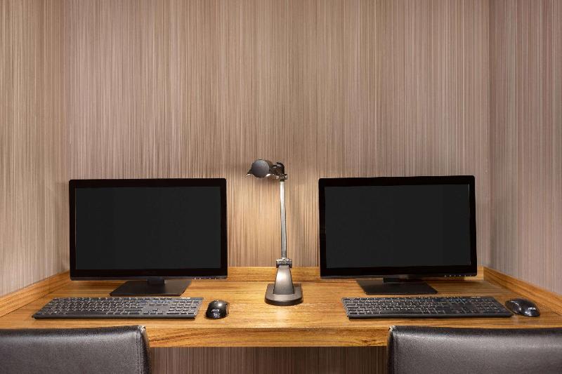 Ramada by Wyndham Lisbon - Toplantı