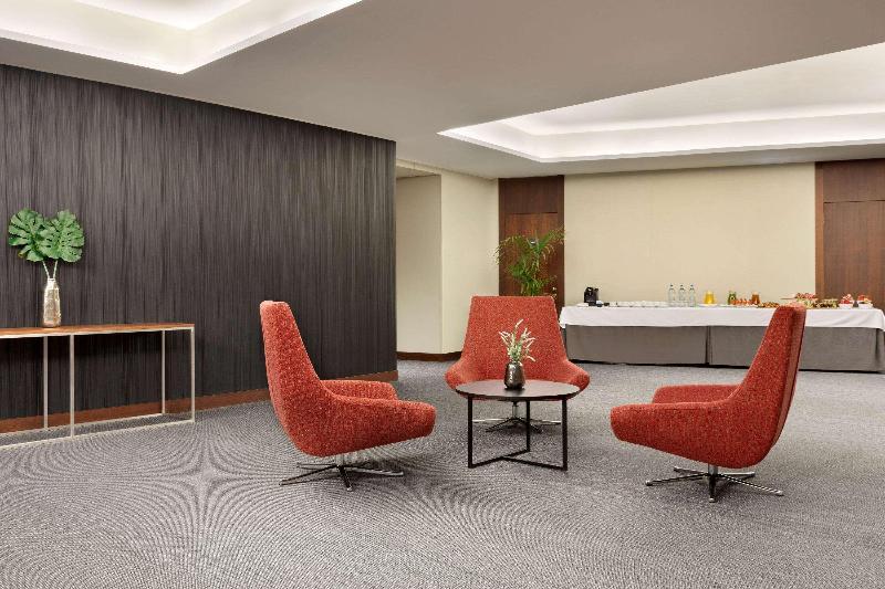 Ramada by Wyndham Lisbon - Toplantı