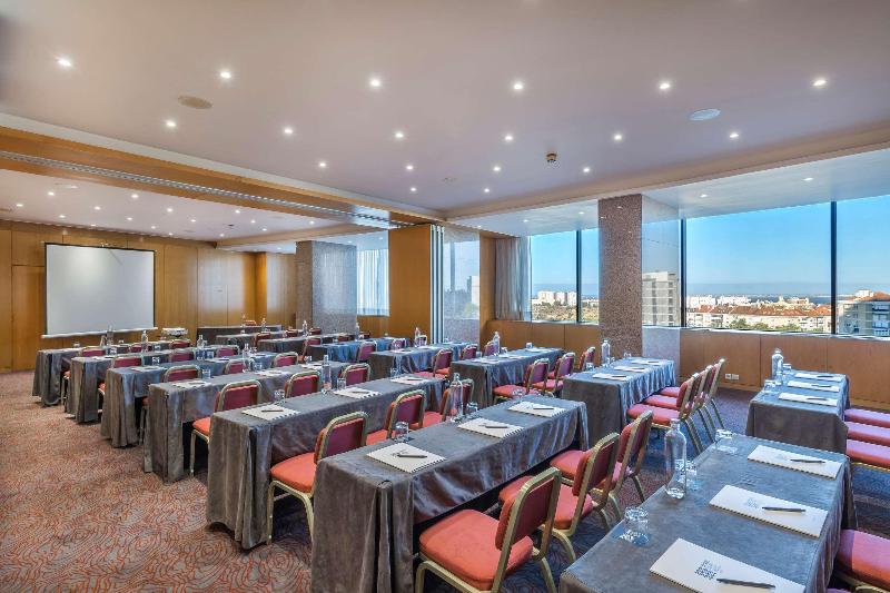 Ramada by Wyndham Lisbon - Toplantı