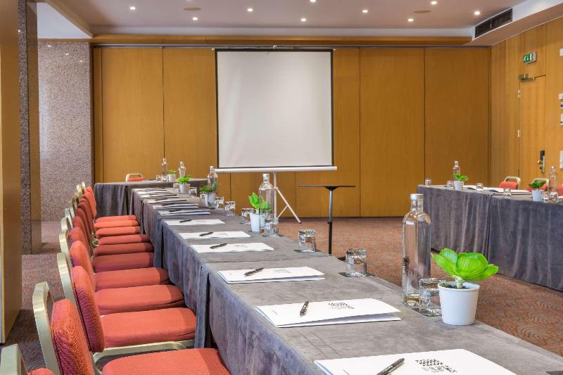 Ramada by Wyndham Lisbon - Toplantı