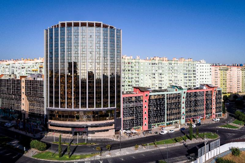 Ramada by Wyndham Lisbon - Genel