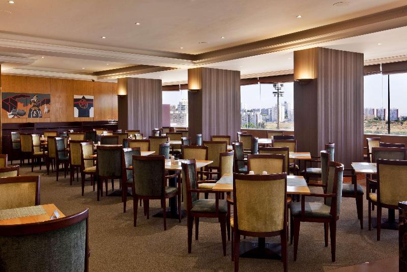 Ramada by Wyndham Lisbon - Restoran