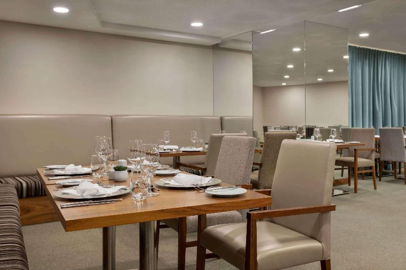 Ramada by Wyndham Lisbon - Restoran