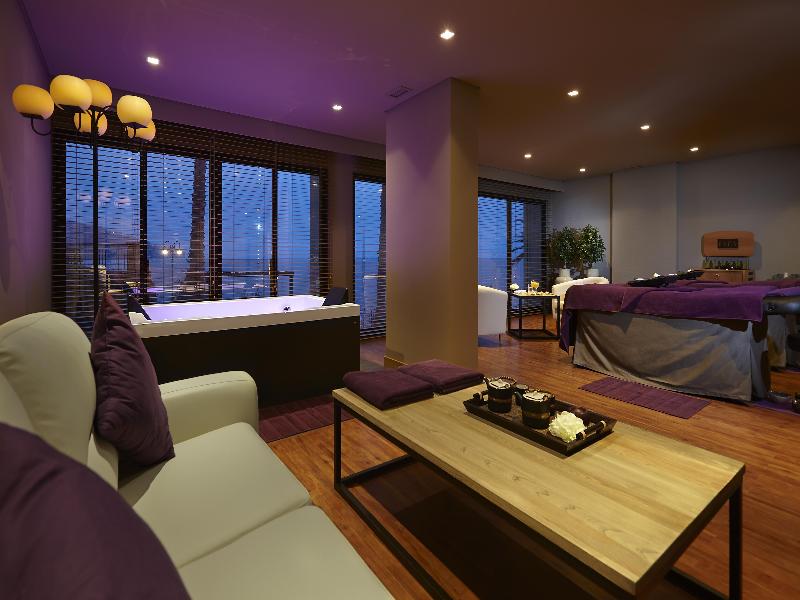 The Cliff Bay Resort - Oda